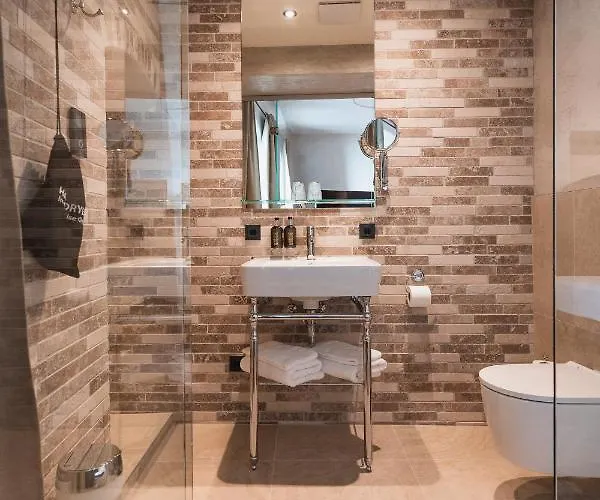 H5 Grauer Baer & Апарт-готель Інсбрук