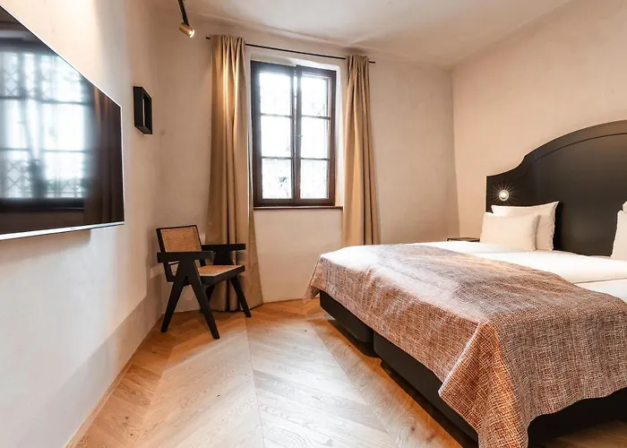 H5 Grauer Baer & Aparthotel 4*