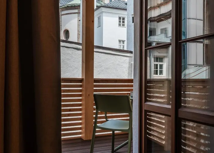 H5 Grauer Baer & Інсбрук