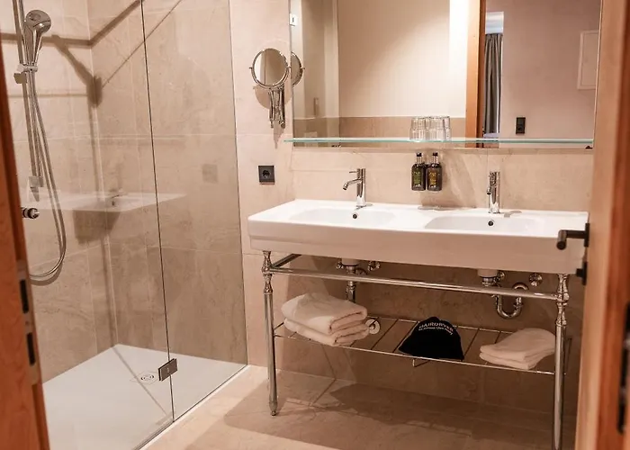 H5 Grauer Bär Studios&more 4*