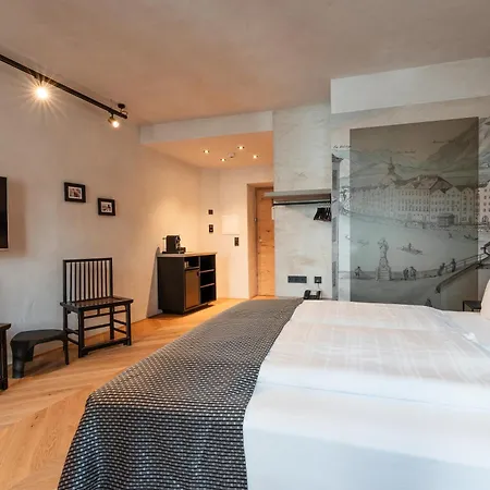 Апарт-отель H5 Grauer Baer & 4*